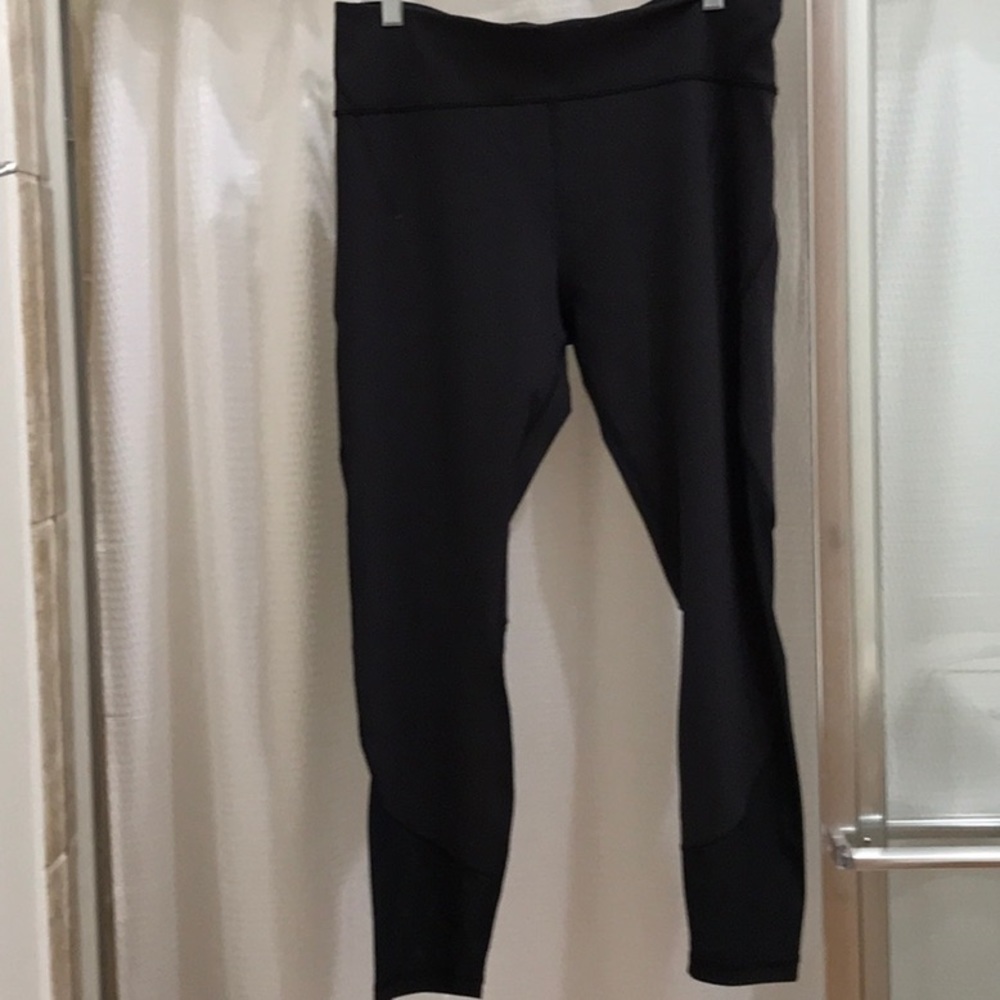 Lululemon yoga pants